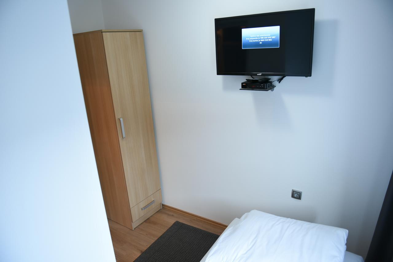 Motel Alibi Banja Luka Exteriör bild